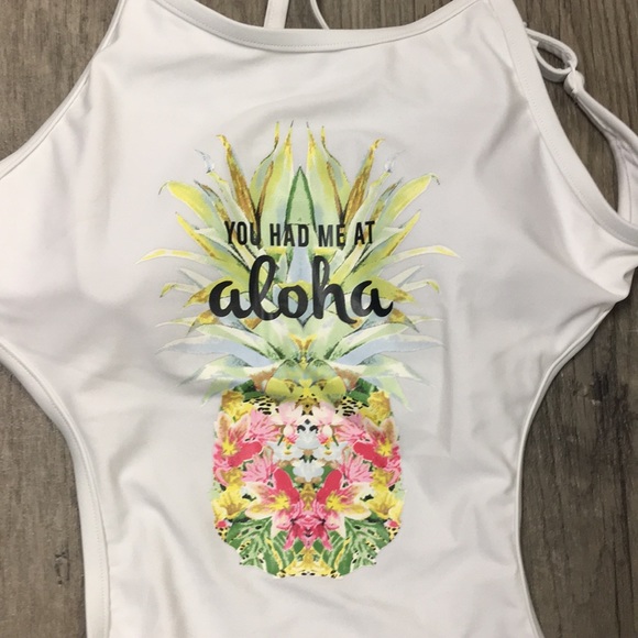 Valleygirl Beach wear - Picture 2 of 5